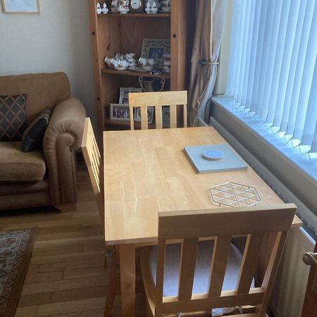 Deeleview Apartment Lifford Bagian luar foto