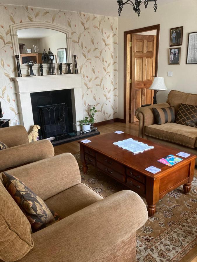 Deeleview Apartment Lifford Bagian luar foto