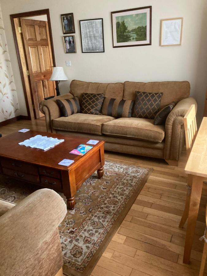 Deeleview Apartment Lifford Bagian luar foto