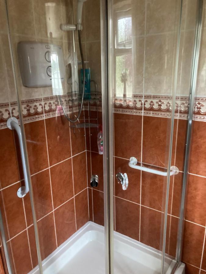 Deeleview Apartment Lifford Bagian luar foto
